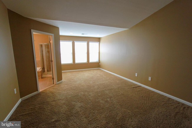 Building Photo - 24 Tidewater Terrace