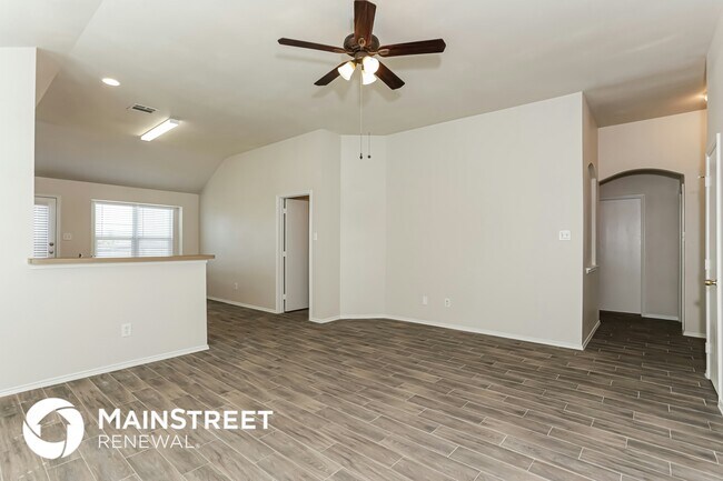 Foto del edificio - 6356 Stone Lake Ct