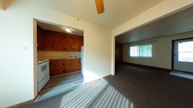 Foto del edificio - Free rent promotion-2 Beds 1 Bath Apartment Rental in Parkview area of Newport News