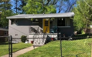 Building Photo - 102 Creel St