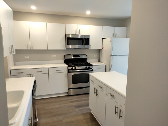 Building Photo - 3061 Pheasant Creek Dr