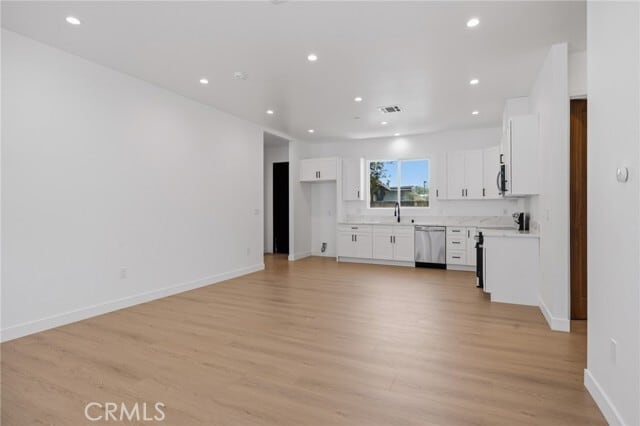 Foto del edificio - 7645 Melvin Ave
