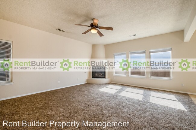 Building Photo - 4 br, 3 bath House - 1322 Mountain Vista D...