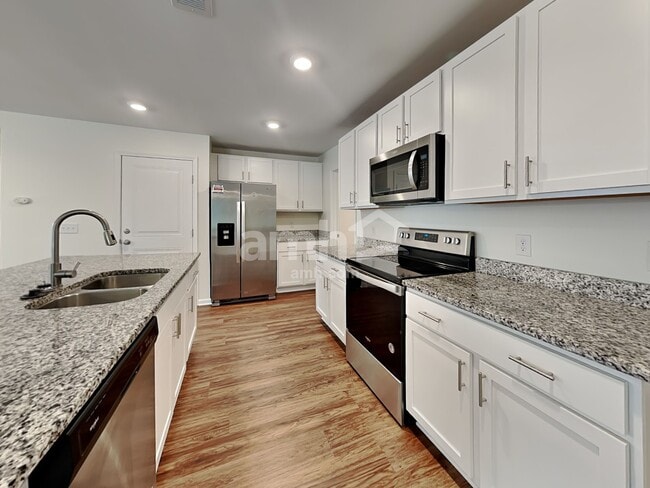 Foto del edificio - 164 Butternut Ct