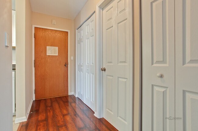 Photo - 1615 E Central Rd Apartment