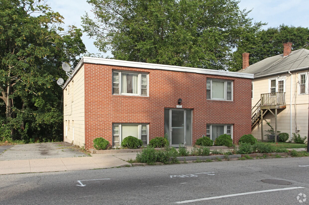 Building Photo - 177 Jefferson Ave