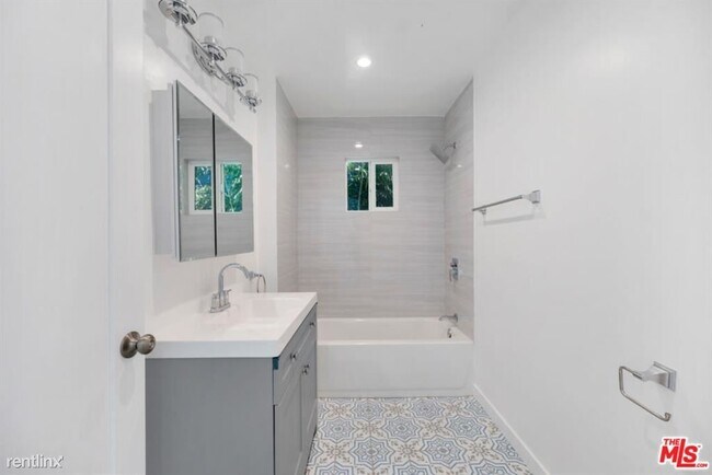 Building Photo - 3 br, 2 bath House - 3216 Atwater Ave