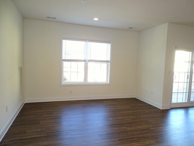 Building Photo - 18 Pequea Manor Dr