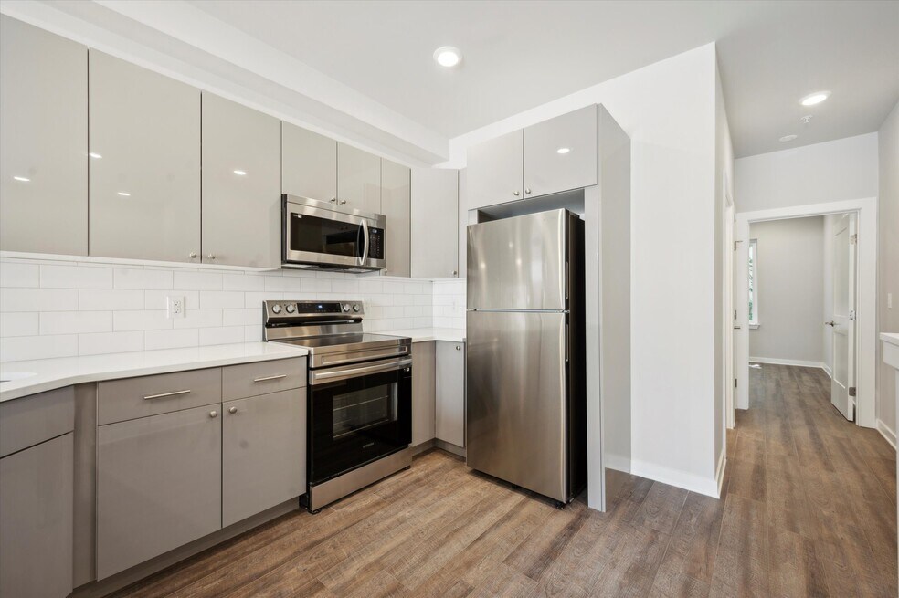 3502 Mount Vernon