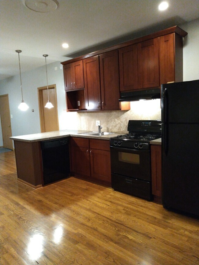 Foto del edificio - 3737 S Parnell Ave