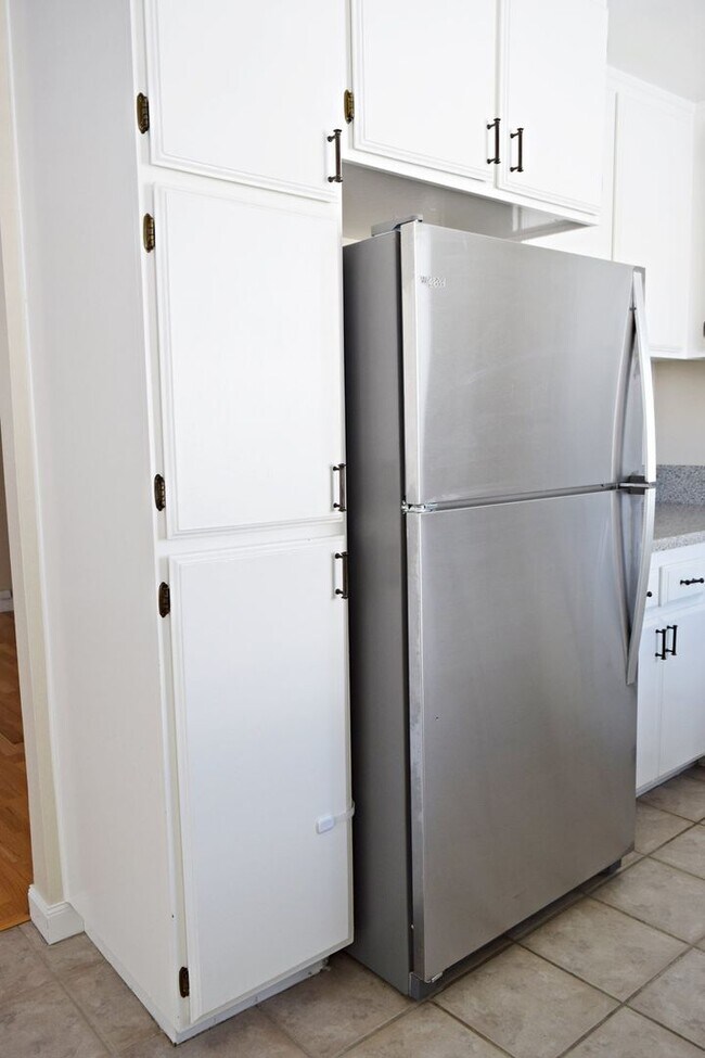 Foto del edificio - 2BD/2BA Condo in Normal Heights with Vault...