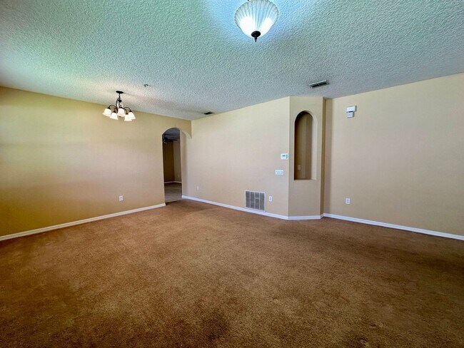 Building Photo - Beautiful 4-Bedroom Home near Lake Nona!