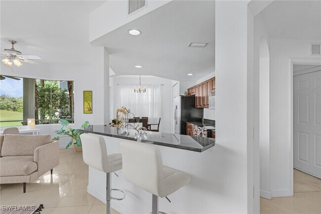 Building Photo - 20240 Burnside Pl