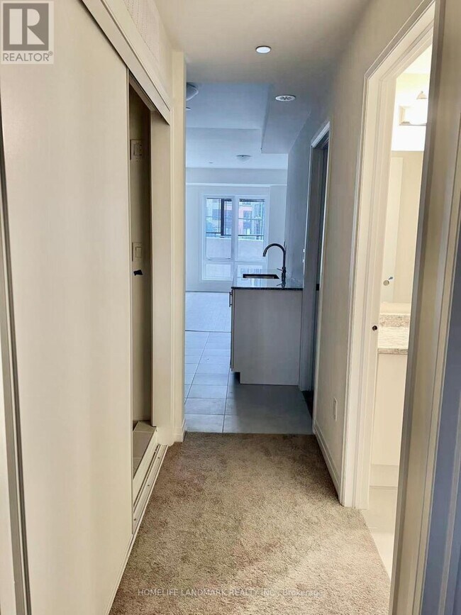 Building Photo - 30 Liben Wy