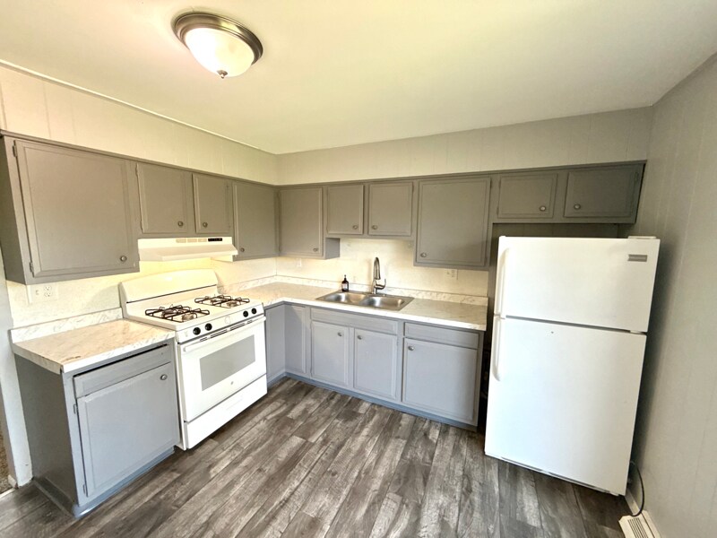 Primary Photo - 11 Hamilton Pl