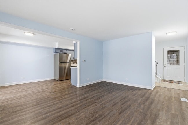 Foto del edificio - 7526 Bristol Ln