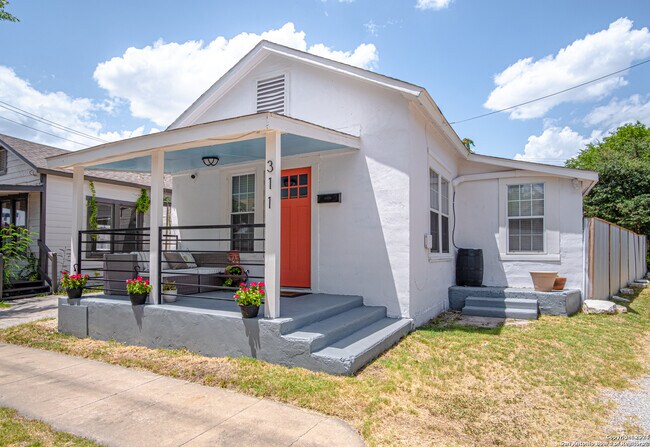 Foto del edificio - 311 Alamosa Ave