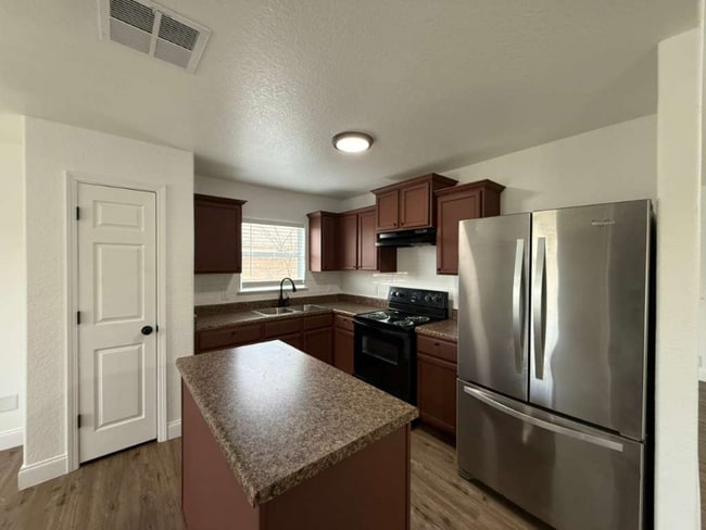 Building Photo - 6127 Blind Meadow