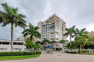Building Photo - 609 Ocean Dr
