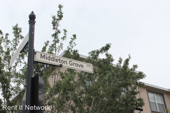 Building Photo - 2431 Middleton Grove Dr