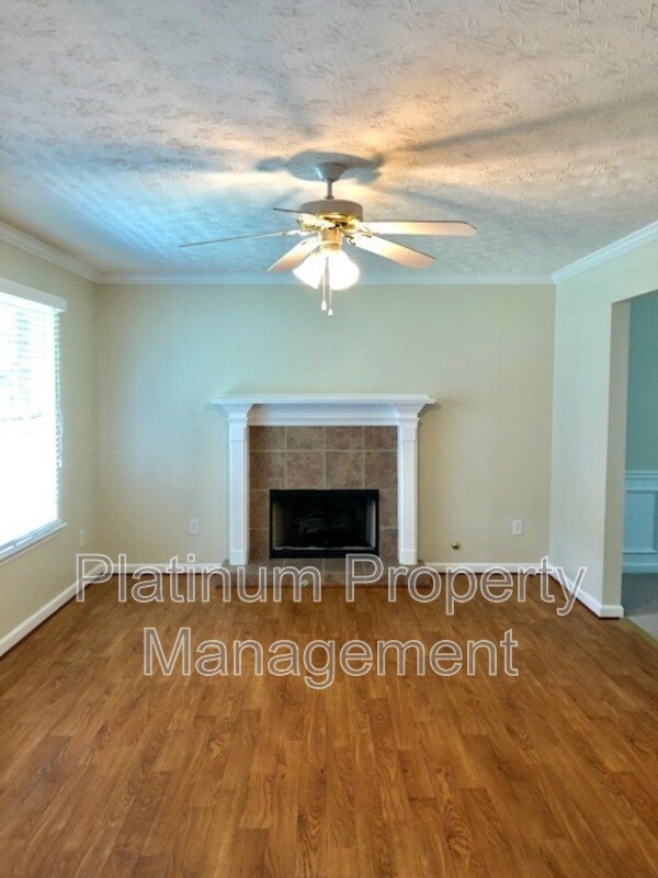 Building Photo - 4182 Torbay Dr