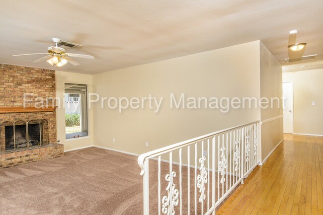 Building Photo - 804 Glen Abbey Cir