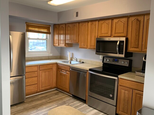 Building Photo - 43 Winston Ct