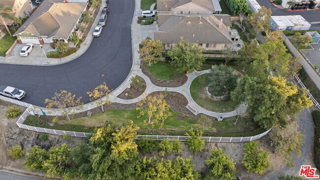 Foto del edificio - 5711 Citrus Ranch Cir