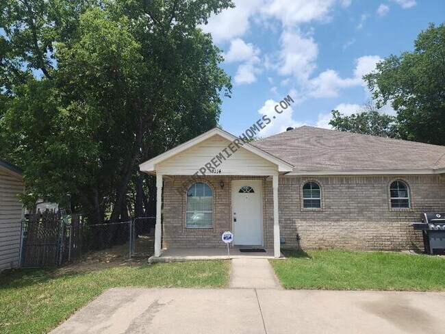 Foto del edificio - 8114 W Elizabeth Ln