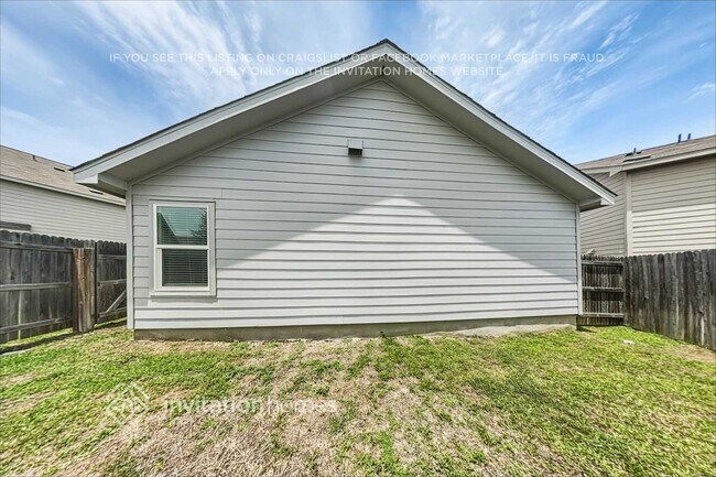 Building Photo - 136 Parish Ln