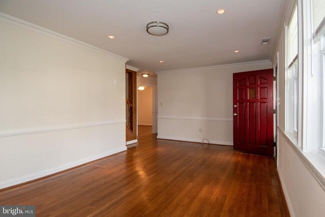 Foto del edificio - 6733 Gouthier Rd