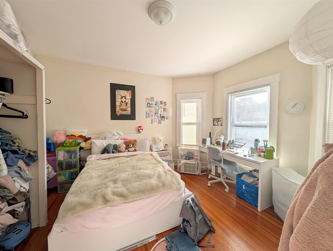 Primary Photo - 300 Boston Ave