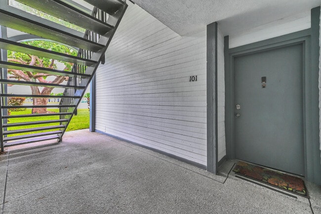 Foto del edificio - 15465 Lakes of Delray Blvd