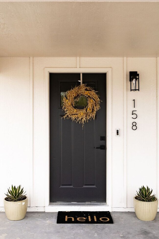 Foto del edificio - Beautiful Lake Havasau Home