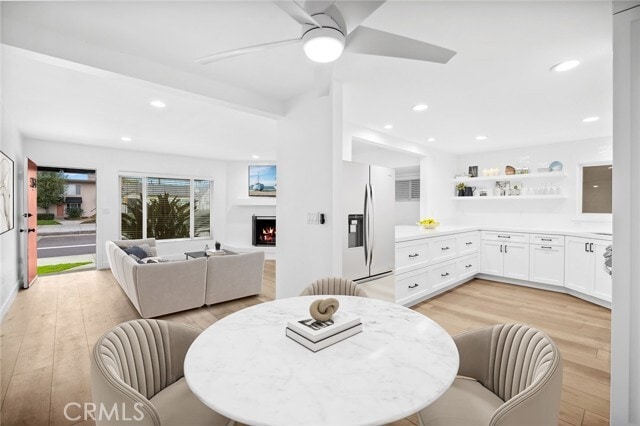 Building Photo - 526 Irvine Ave