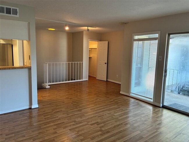 Building Photo - 3400 Timmons Ln