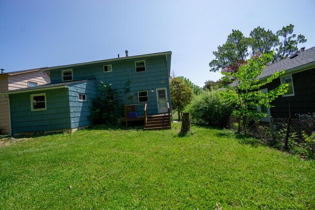 Building Photo - 1274 Westcott St