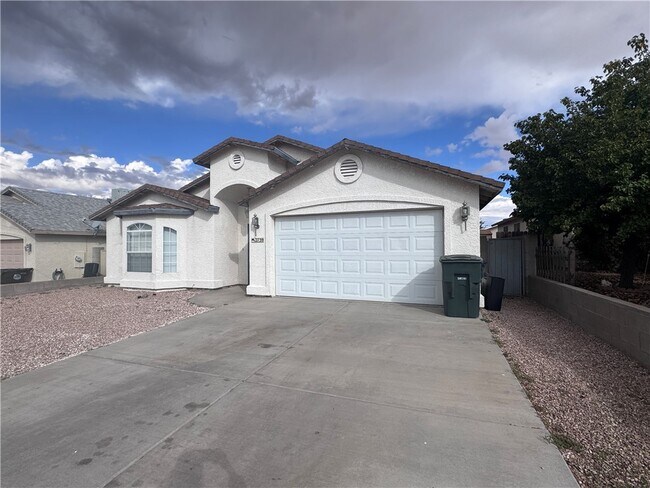 Foto del edificio - 2739 Simms Ave