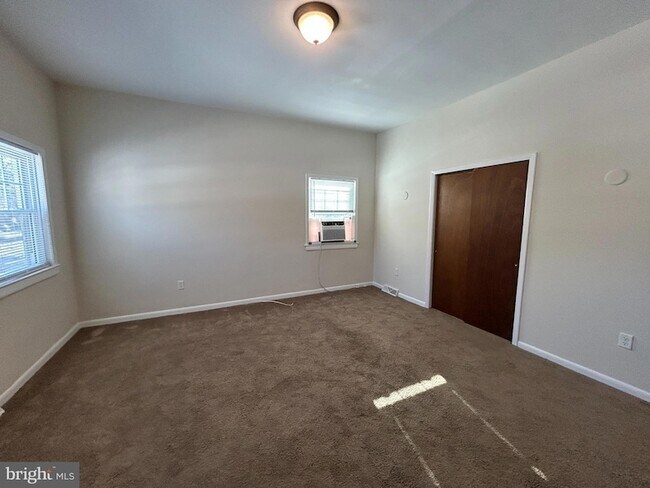 Foto del edificio - 534 Park Ave