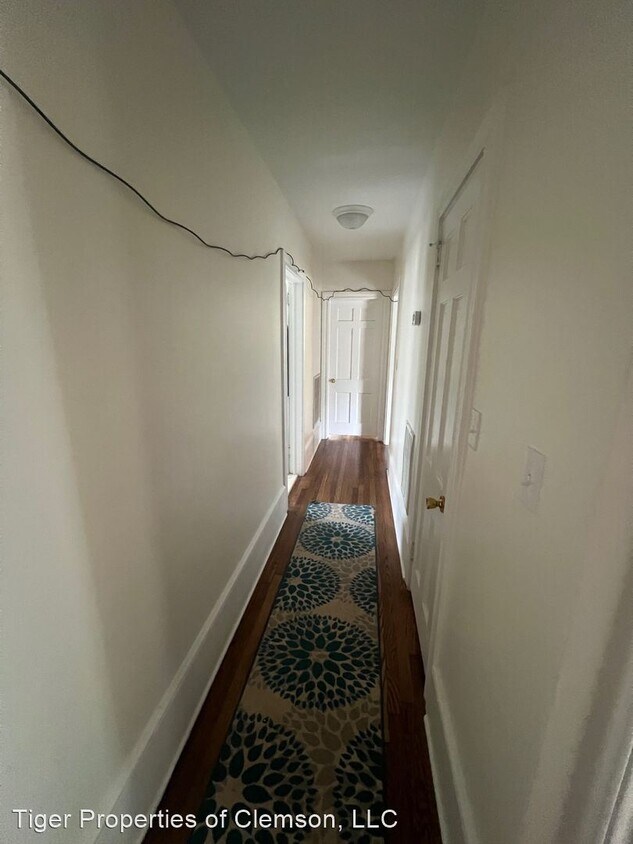 Primary Photo - 3 br, 2 bath House - 208 Gaines St