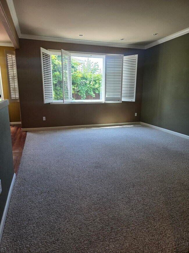 Foto del edificio - Wonderful home in desirable Covington