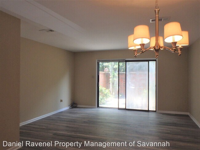 Foto del edificio - 232 Stephenson Ave