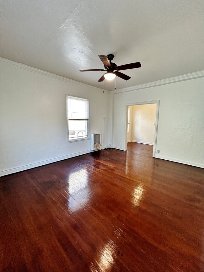 Building Photo - 1523 N McCadden Pl