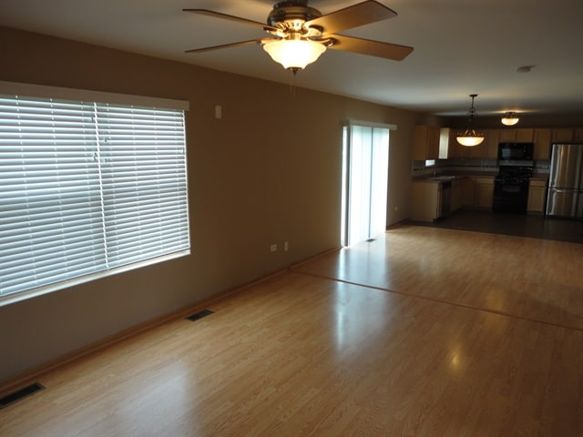 Building Photo - 1252 Lasser Dr