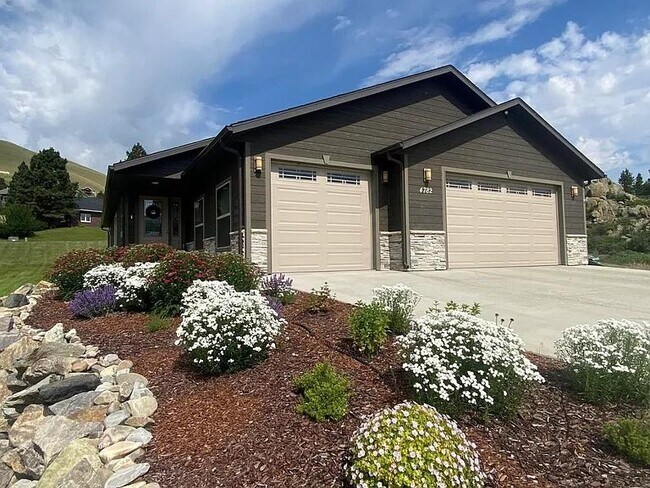 Foto del edificio - 4782 Hot Spgs Rd