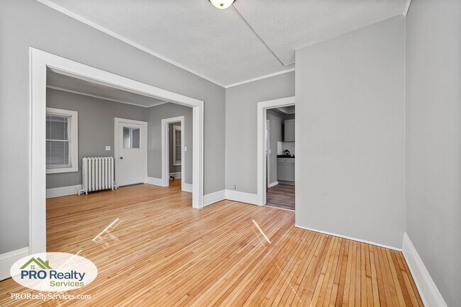 Foto del edificio - 3 Bedroom Home in South Minneapolis