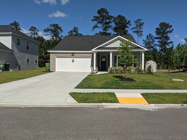 Building Photo - Available August 12th!!