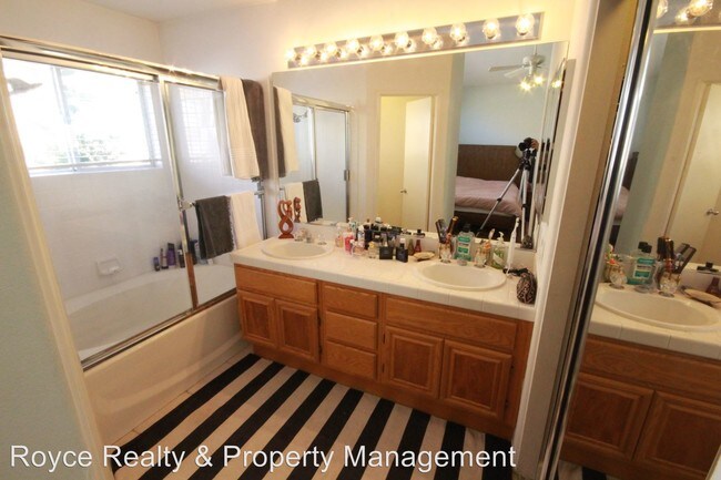 5578 Renaissance Ave San Diego Ca 92122 House For Rent In San Diego Ca Apartments Com