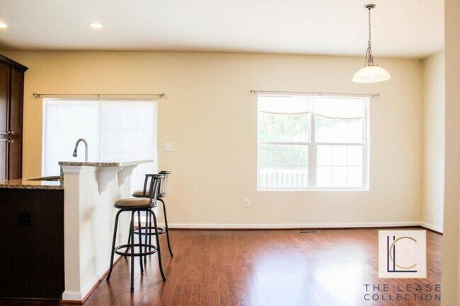 Building Photo - 3123 Presidential Golf Dr
