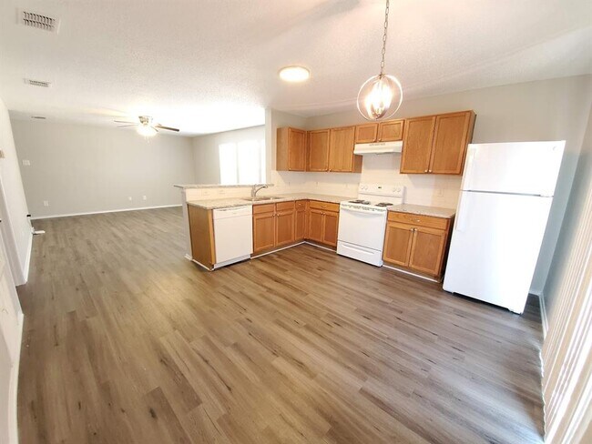 Building Photo - 1118 Single Tree Dr